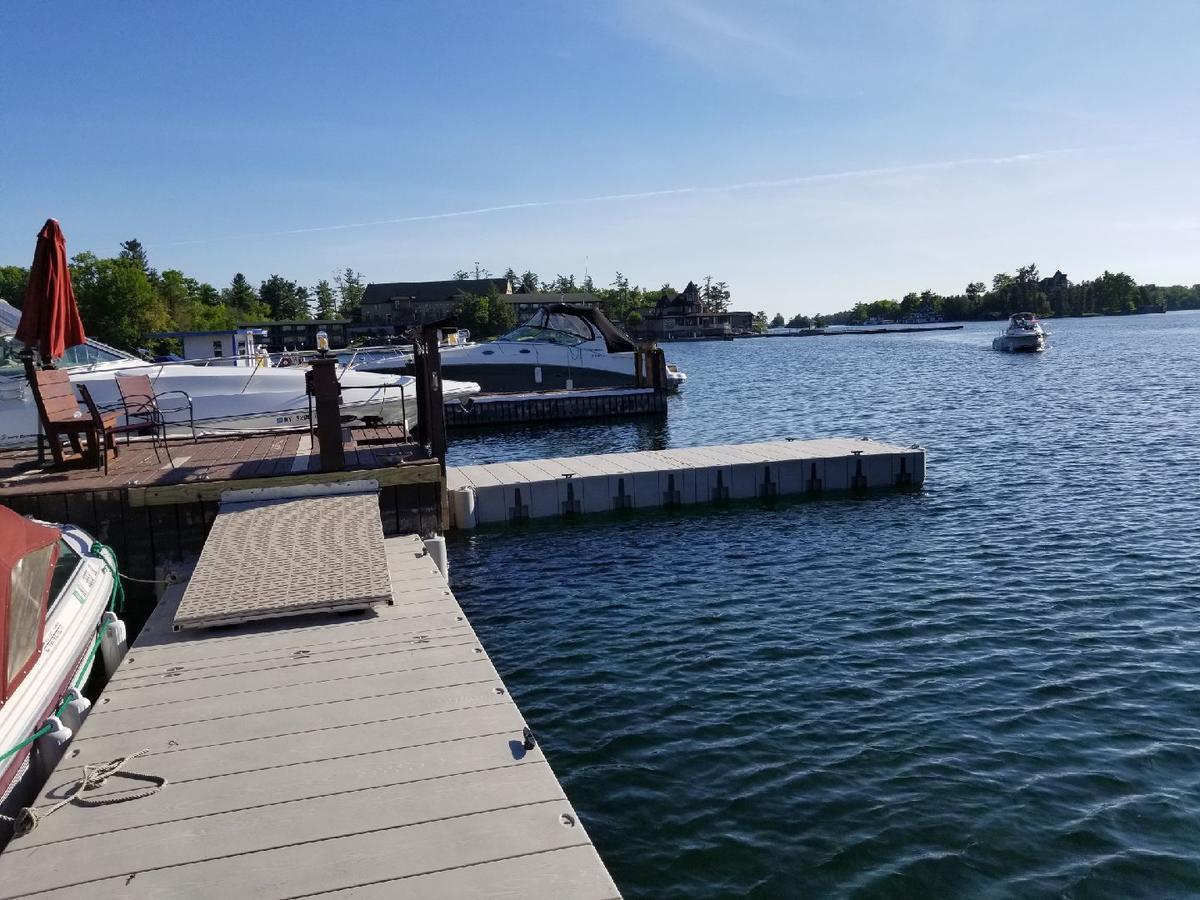 Hills Motor Court & Marina Alexandria Bay Exterior foto