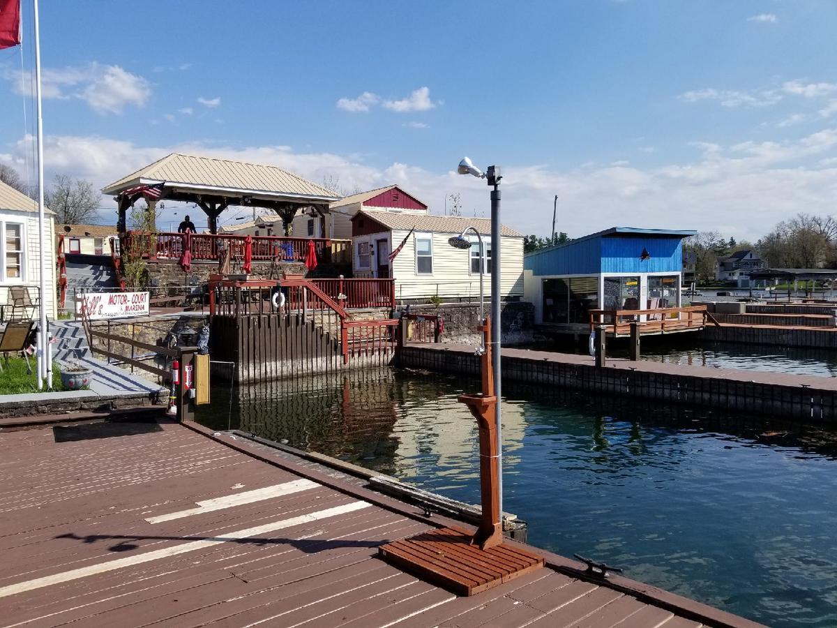 Hills Motor Court & Marina Alexandria Bay Exterior foto