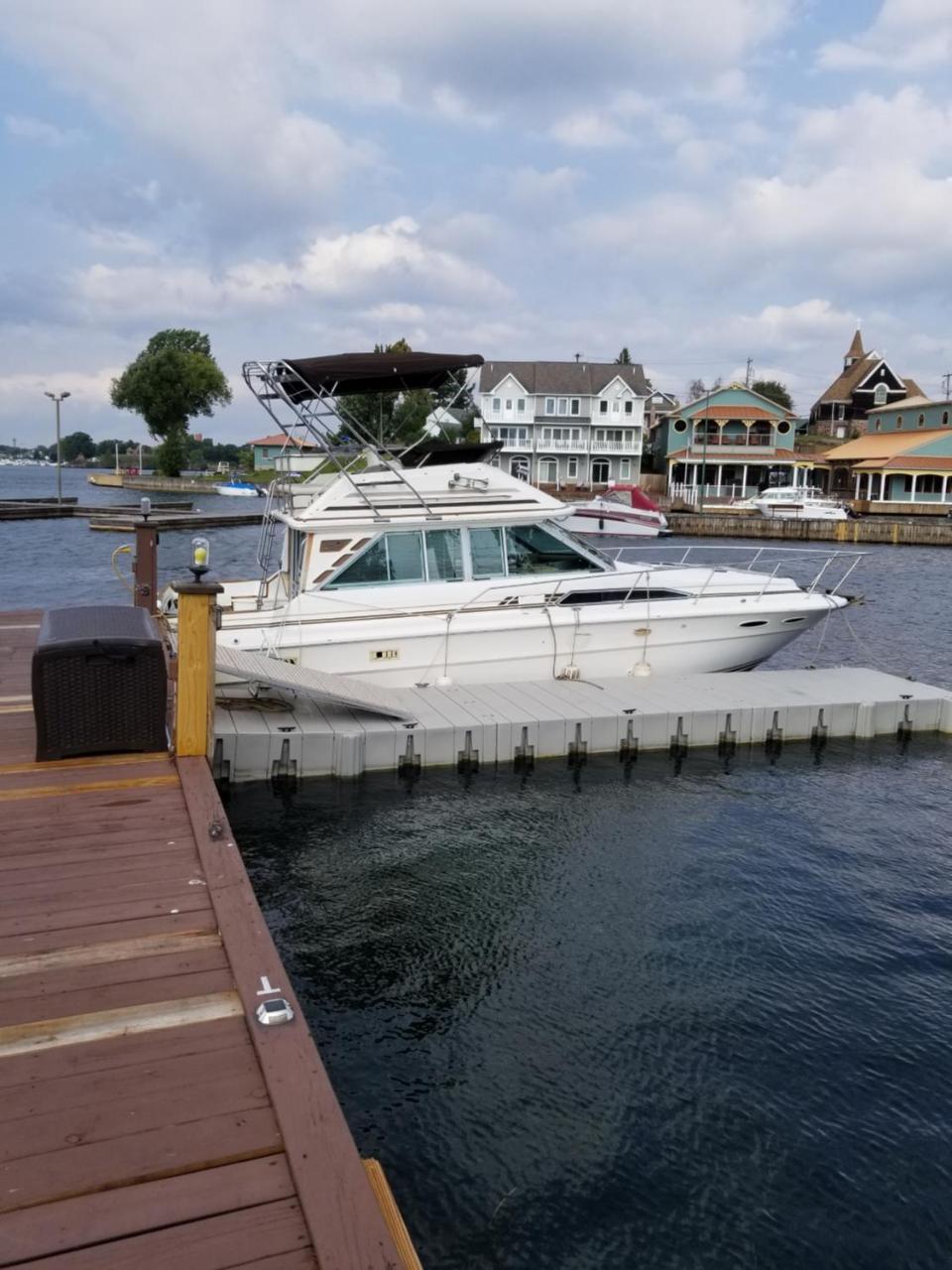 Hills Motor Court & Marina Alexandria Bay Exterior foto